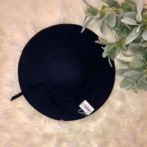 Amici Accessories - NWT Sun Hat✨